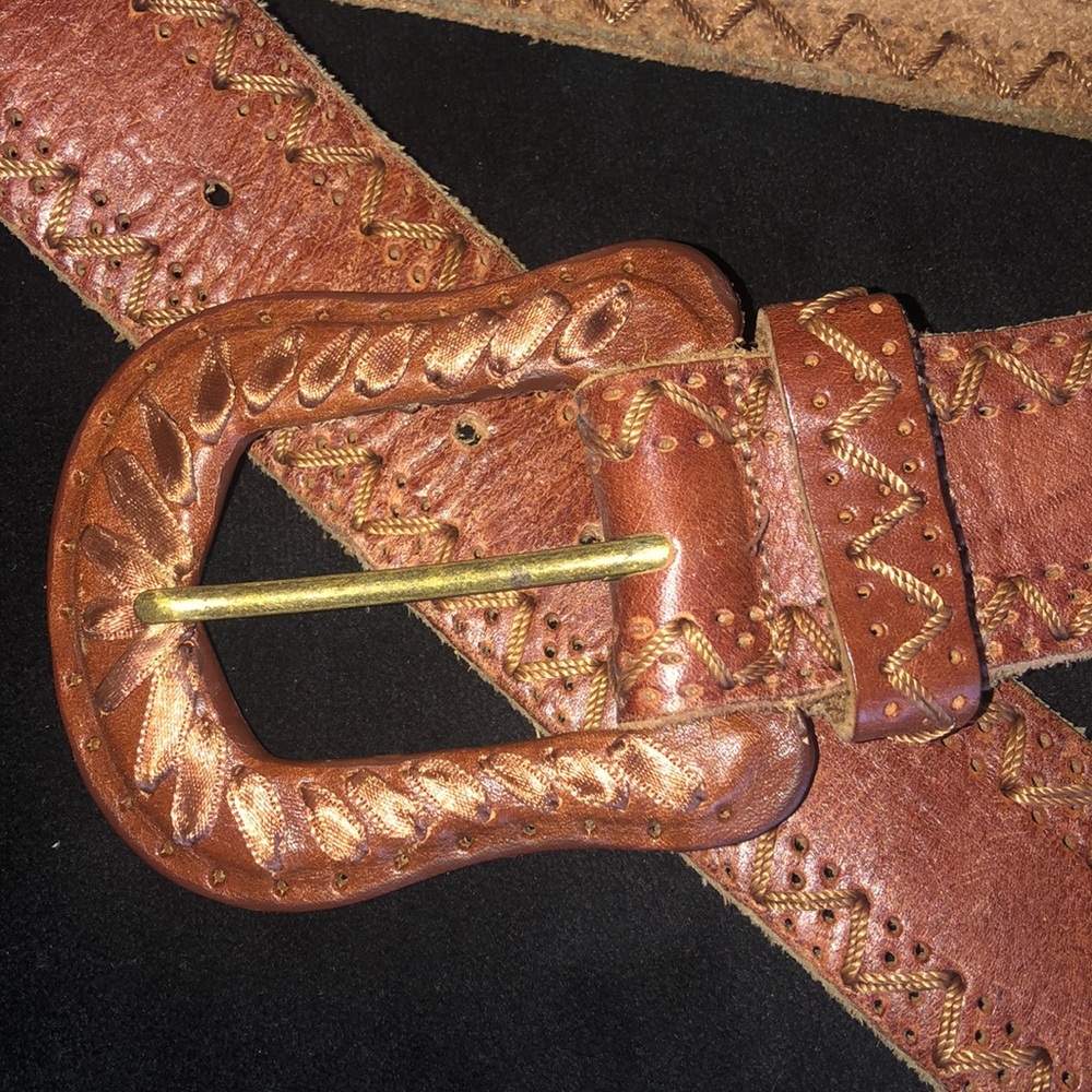 Another Line Leather Belt - Picture 2 of 7